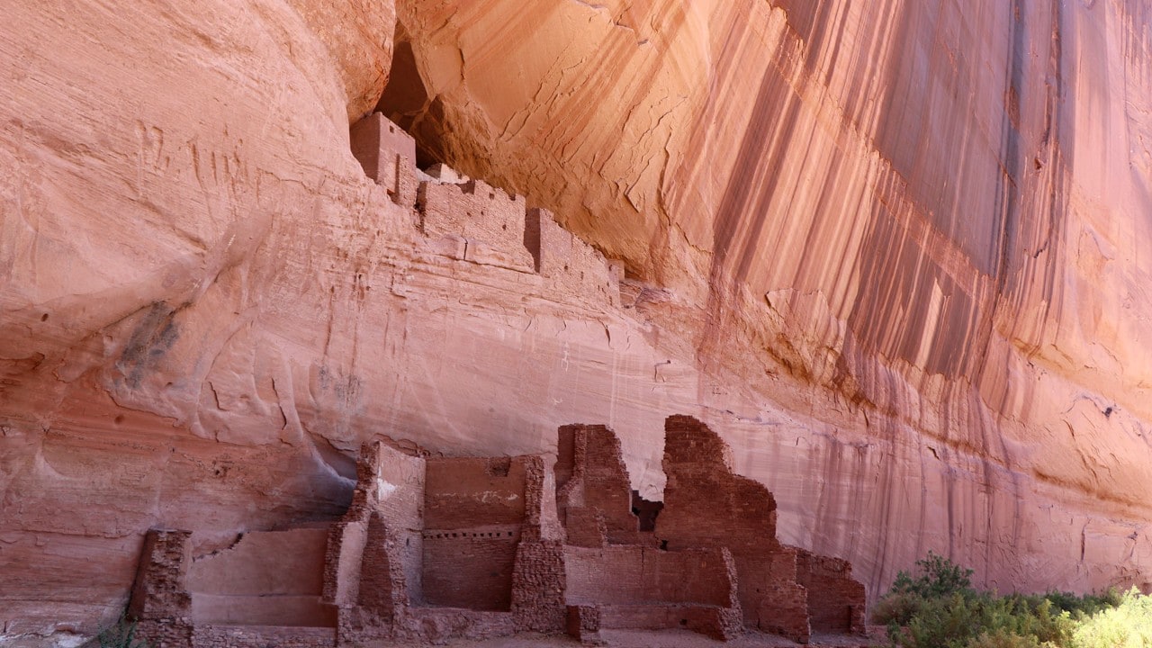 White House Ruin has the most majestic setting of the canyon's many ruins