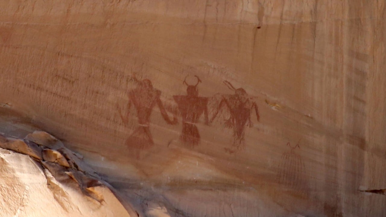 Petroglyphs can be seen on the hike to Lower Calf Creek Falls.