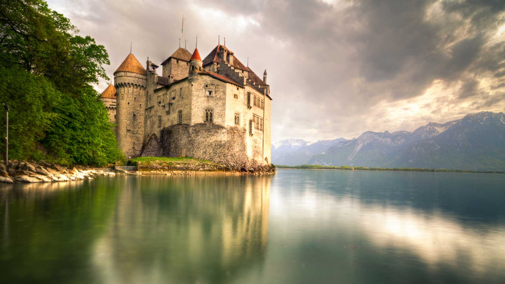 Discover the Chillon Castle Enterprise RentACar Enterprise RentACar