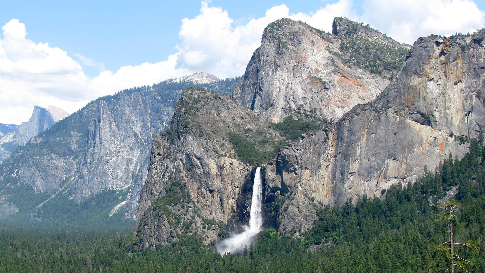 Celebrate The Seasons At Yosemite National Park Pursuits With Enterprise Enterprise Rent A Car