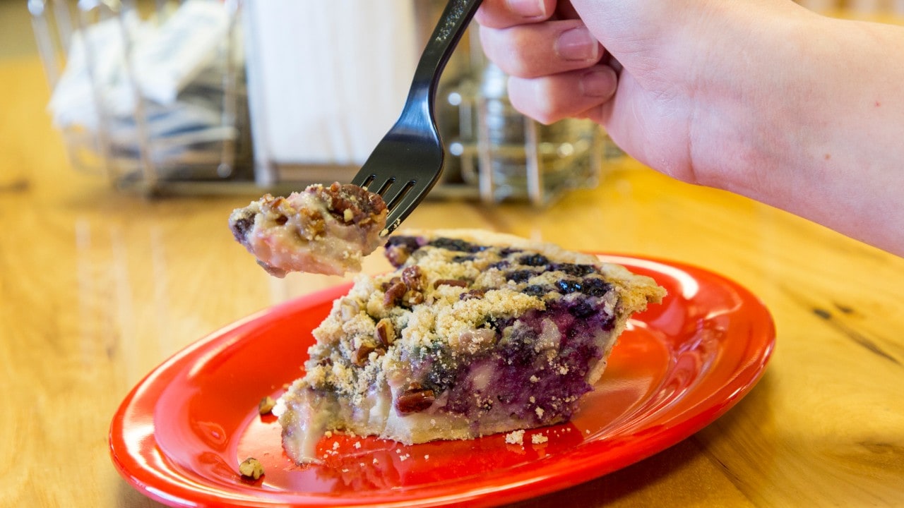 Delicious pie at Rise’n Roll.