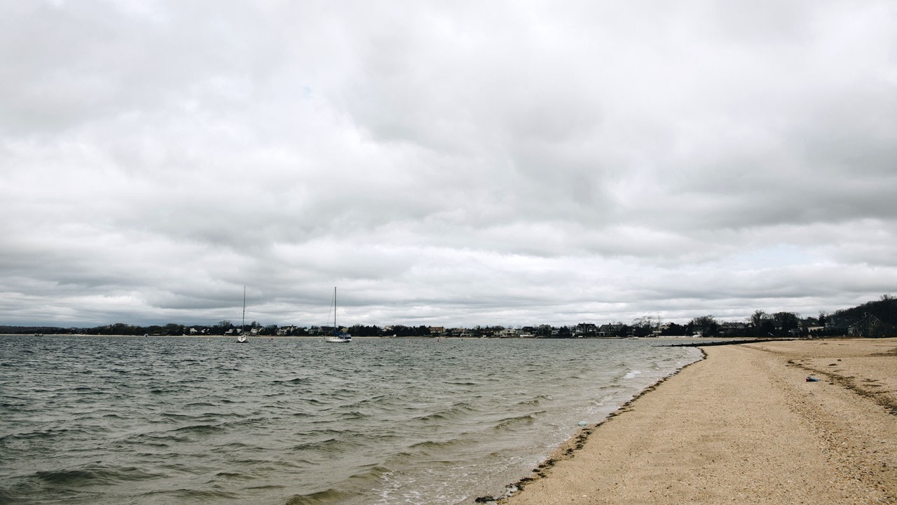 Northport Bay and Steers Beach are just minutes away from the race site.